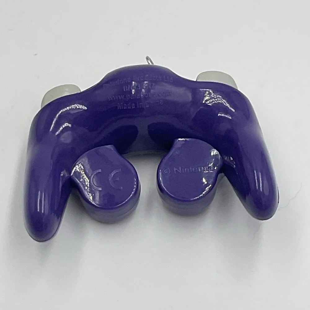 Purple GameCube Controller Keychain Paladone Nintendo Backpack Buddies Bag Clip